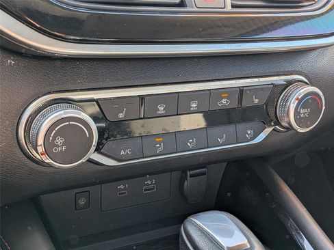 Certified 2024 Nissan Altima 2.5 SR w/ SR Premium Package FWD image 13
