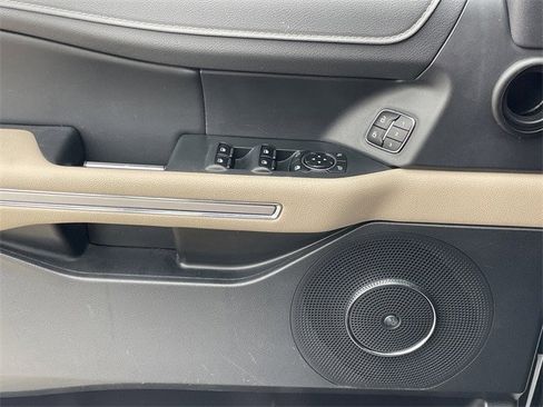 Used 2024 Ford Expedition Max Limited image 25