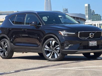 Certified 2023 Volvo XC40 B5 Ultimate w/ Protection Package Premier