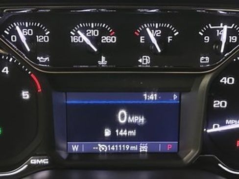 Used 2022 GMC Sierra 3500 AT4 image 19