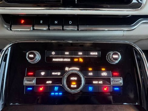 Used 2019 Lincoln Navigator Reserve image 60