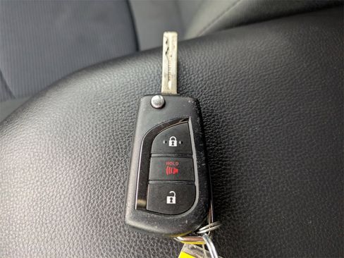 Certified 2023 Toyota RAV4 LE image 29