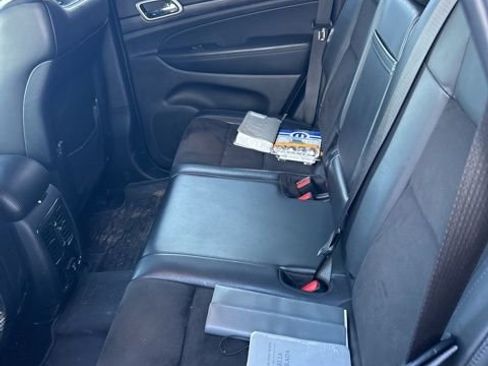 Used 2020 Jeep Grand Cherokee Altitude image 10