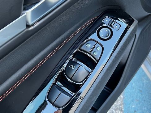 Used 2023 Nissan Altima 2.5 SR image 12