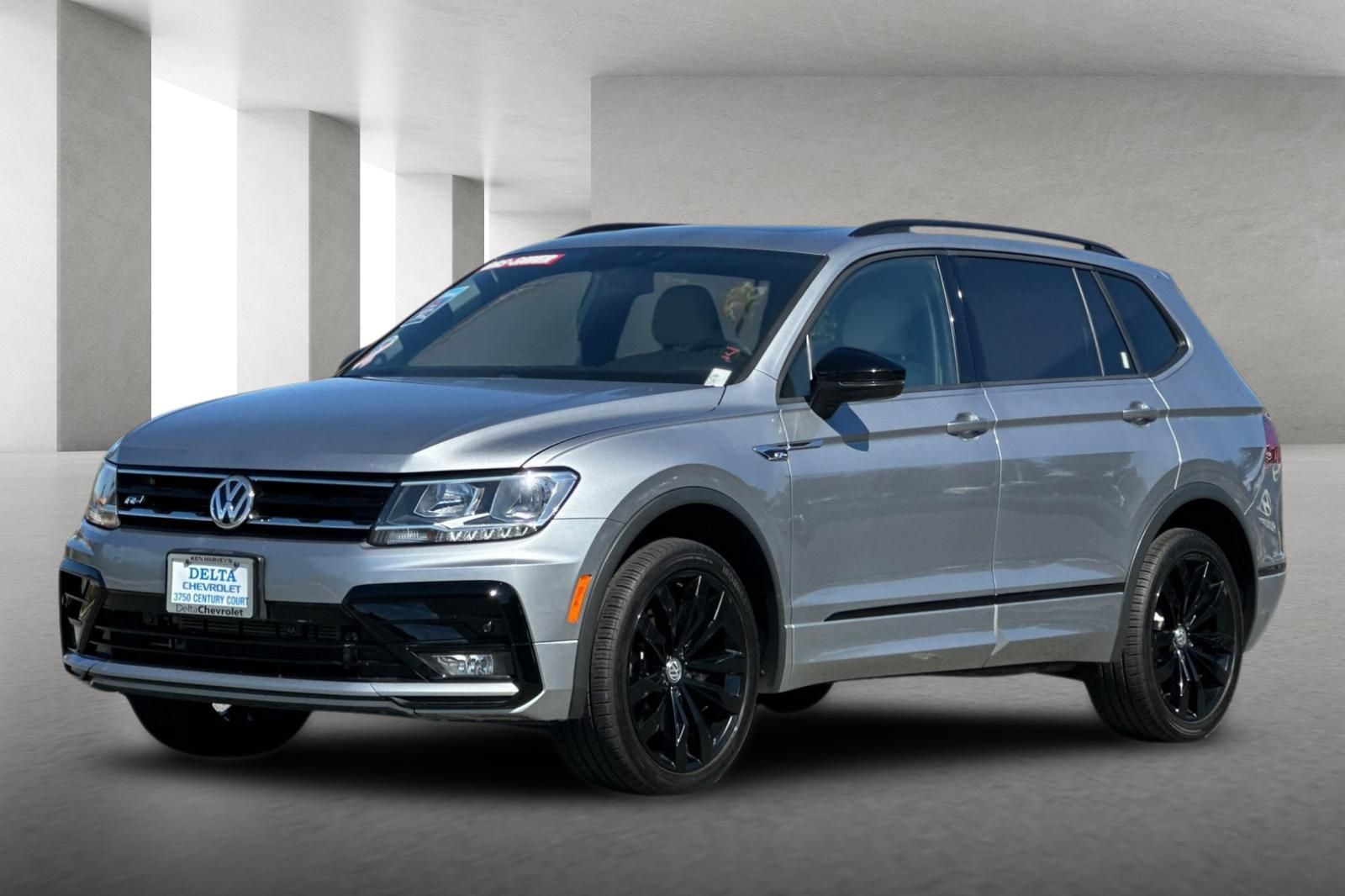 Used 2021 Volkswagen Tiguan SE R-Line AWD/4WD image 8