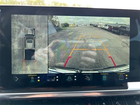 Used 2022 GMC Sierra 1500 SLT w/ SLT Premium Plus Package image 27