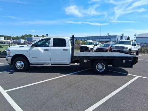 Used 2020 RAM 3500 Tradesman w/ Chrome Appearance Group AWD/4WD image 8