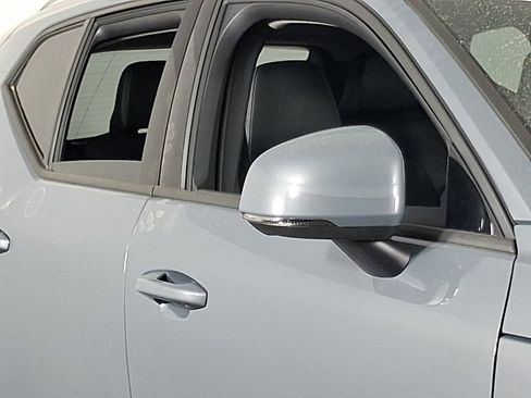 Certified 2023 Volvo XC40 B5 Core w/ Convenience Package AWD/4WD image 6