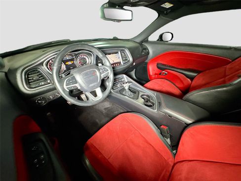 Used 2016 Dodge Challenger R/T Scat Pack RWD image 3