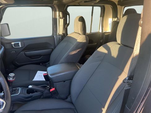 Used 2020 Jeep Gladiator Sport w/ Quick Order Package 23S image 24