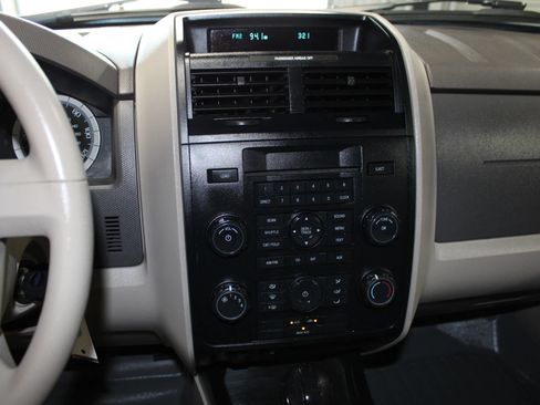 Used 2008 Ford Escape XLS FWD image 14