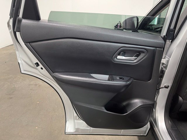 Used 2024 Nissan Rogue SV FWD image 20