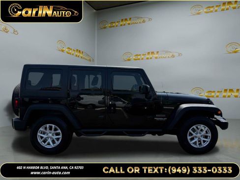 Used 2017 Jeep Wrangler Unlimited Sport w/ Quick Order Package 24S AWD/4WD image 5