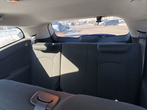 Used 2012 Chevrolet Traverse LT image 12