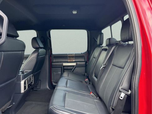 Used 2022 Ford F250 Lariat w/ Black Appearance Package image 30