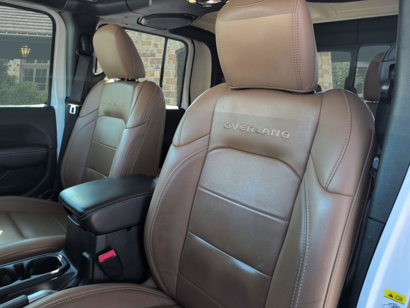 Used 2020 Jeep Gladiator Overland AWD/4WD image 5