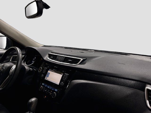 Used 2014 Nissan Rogue SL AWD/4WD image 22