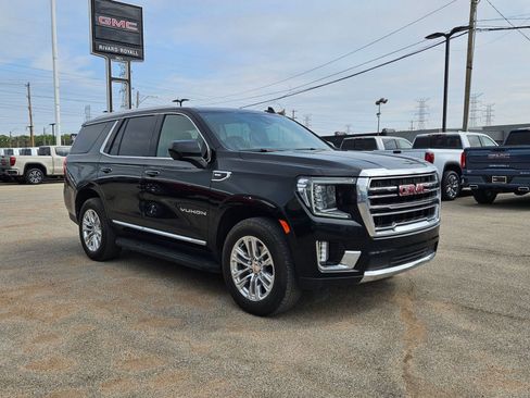 Used 2024 GMC Yukon SLT AWD/4WD image 8