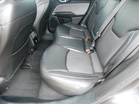 Used 2024 Jeep Compass Latitude AWD/4WD image 25