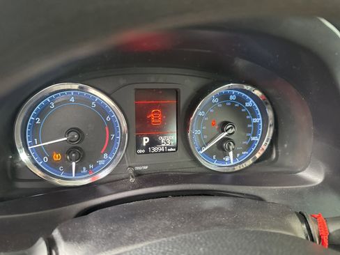 Used 2018 Toyota Corolla LE image 5