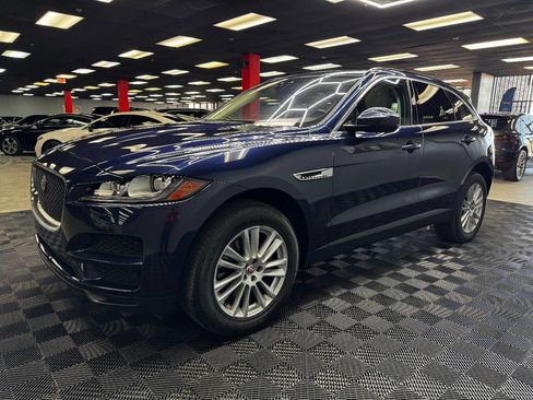 Used 2017 Jaguar F-PACE Prestige image 7