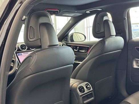 Used 2024 Mercedes-Benz C 300 Sedan image 7