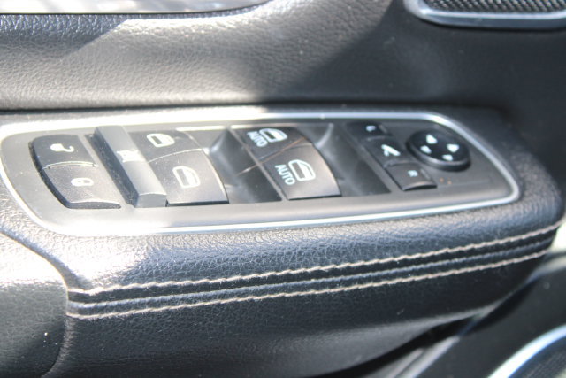 Used 2021 RAM 1500 Laramie RWD image 17