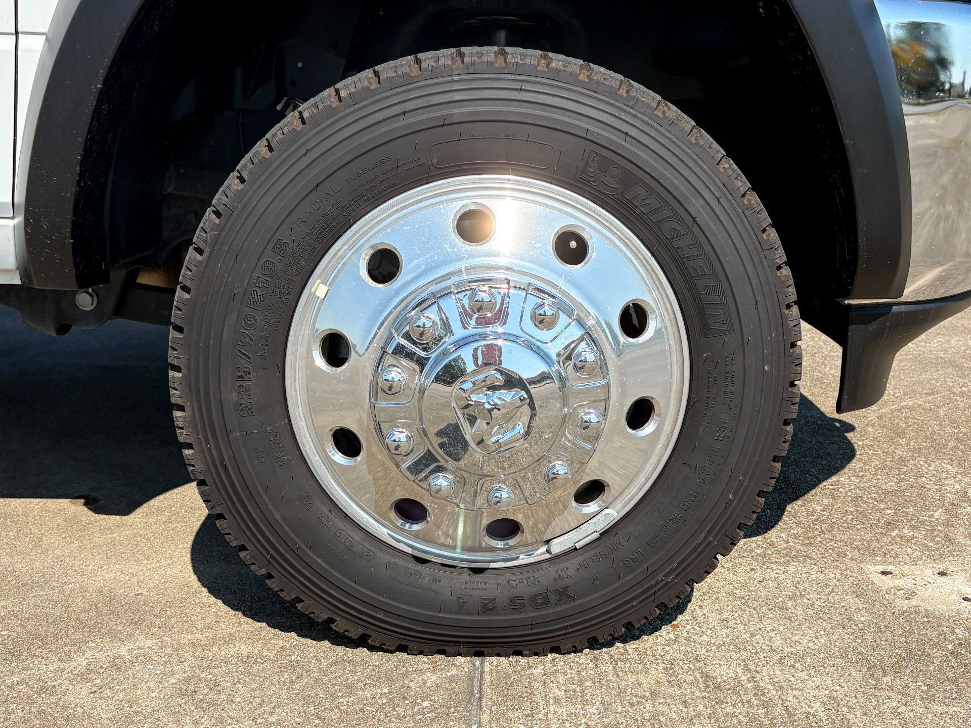 Used 2025 RAM 5500 4x4 Regular Cab image 6