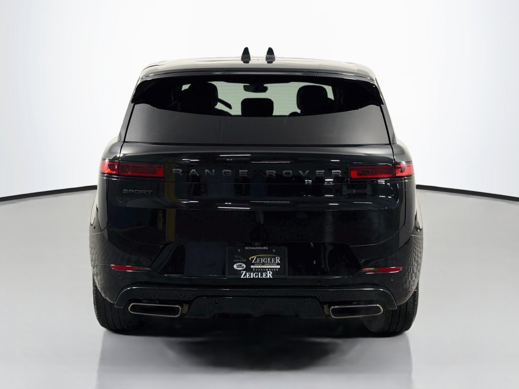 Used 2025 Land Rover Range Rover Sport Dynamic SE AWD/4WD image 6