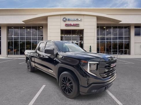 Used 2025 GMC Sierra 1500 Elevation AWD/4WD image 2