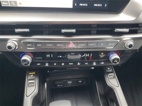 New 2025 Kia Telluride S image 35