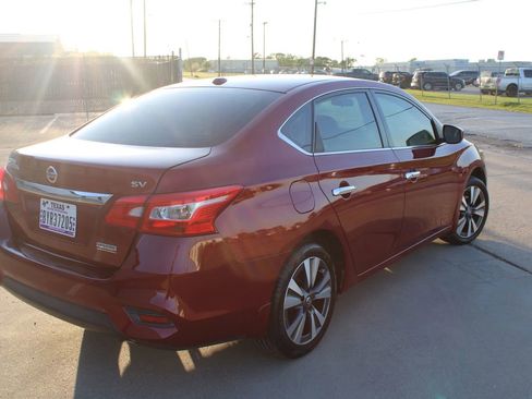Used 2019 Nissan Sentra SV w/ Special Edition Package image 4