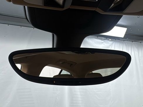 Used 2011 Porsche Panamera 4 image 32