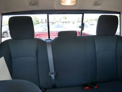 Used 2019 RAM 1500 Warlock AWD/4WD image 13