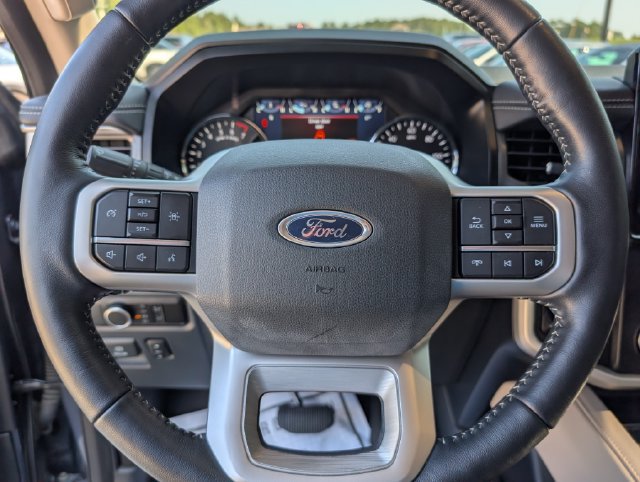 Used 2023 Ford Expedition XLT RWD image 19
