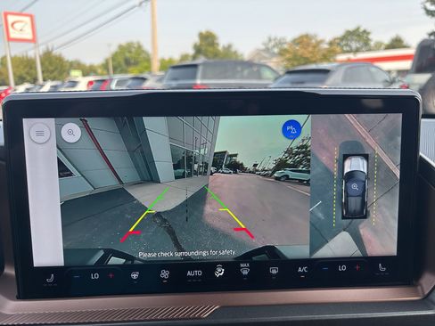 Used 2025 Ford Bronco Sport Outer Banks w/ Outer Banks Tech Package+ image 39