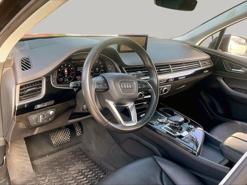 Used 2019 Audi Q7 3.0T Prestige AWD/4WD image 18