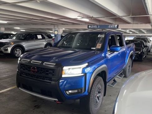 Used 2025 Nissan Frontier PRO-4X image 28