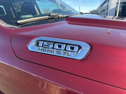 Used 2019 RAM 1500 Laramie image 35