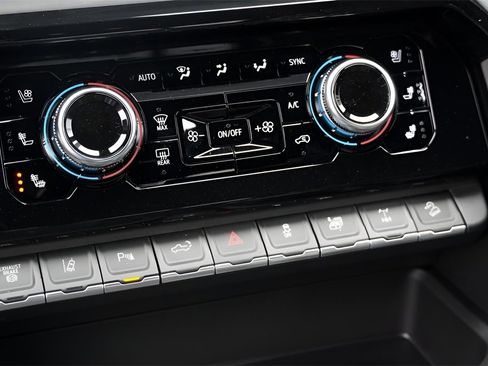 New 2026 GMC Sierra 2500 AT4X image 18