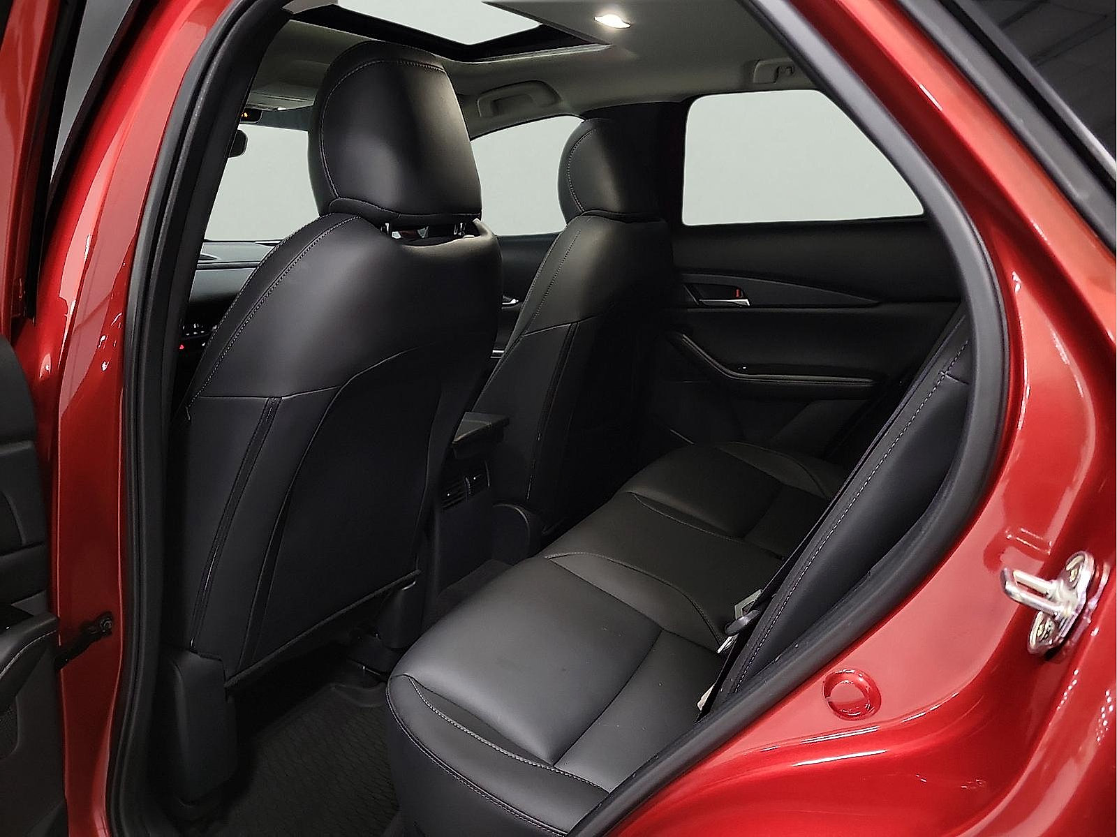 Used 2025 MAZDA CX-30 AWD 2.5 S w/ Preferred Package image 8