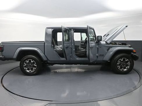 New 2026 Jeep Gladiator Sport AWD/4WD image 37