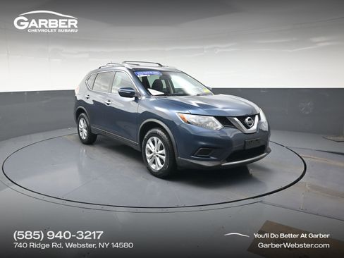 Used 2015 Nissan Rogue SV image 1