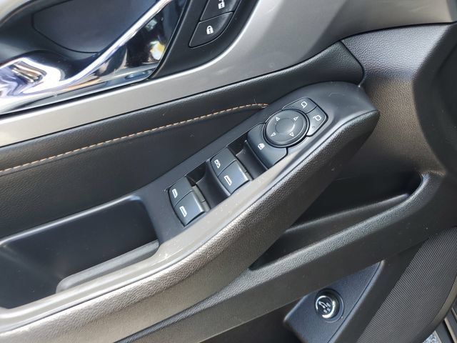 Used 2021 Chevrolet Traverse LT FWD image 22