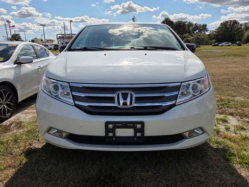 Used 2013 Honda Odyssey Touring image 2