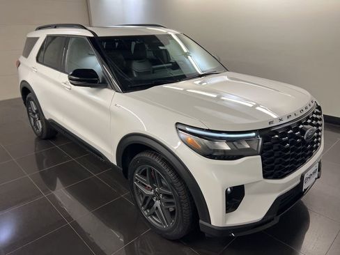 New 2026 Ford Explorer ST-Line image 1