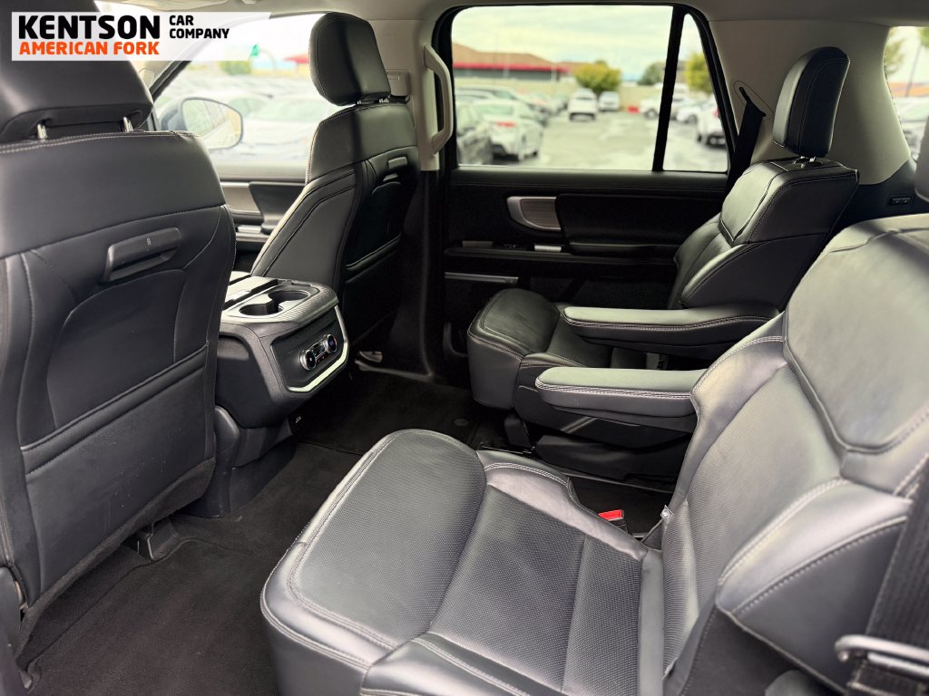 Used 2025 Ford Expedition Max Platinum AWD/4WD image 32