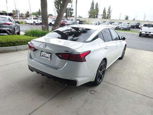 Used 2023 Nissan Altima 2.5 SR FWD image 8