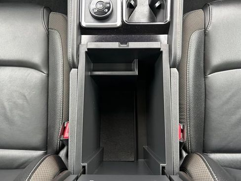 Certified 2025 Nissan Pathfinder SL AWD/4WD image 20