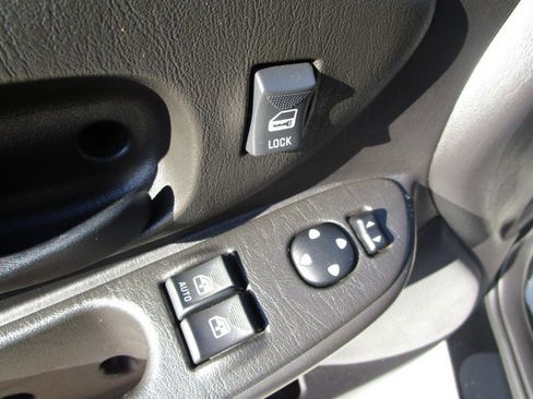 Used 2002 Chevrolet Monte Carlo SS w/ Pace Car Replica Pkg image 5